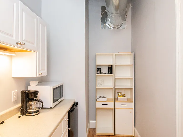 290 Beacon St #3B — Photo 4