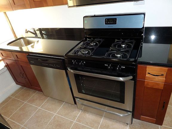 5th image of 1158 49th Ave APT 4D