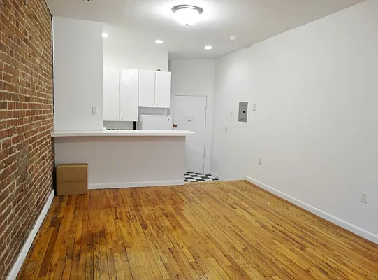 Rented by Keller Williams NYC | media 8