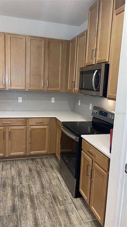 3 bed, 2.0 bath, 1580 sqft, $2,000 — Photo 3