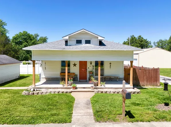 112 Beaver St, Carterville, IL 62918