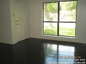 2nd image of 130 Waxwood Ln