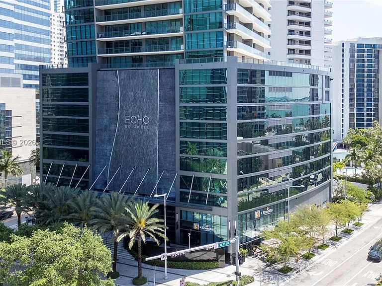 1451 Brickell Ave #2606 — Photo 2