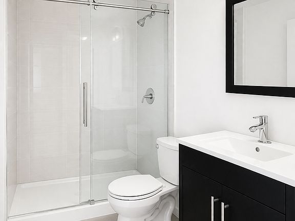 5th image of 2412 W Temple St #115