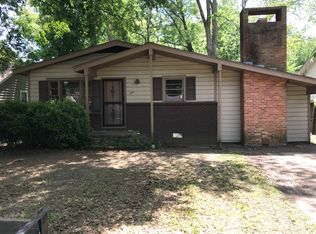 315 W Adams Ave, Greenwood, MS 38930