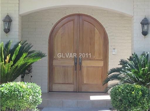 2nd image of 2717 Pinto Ln