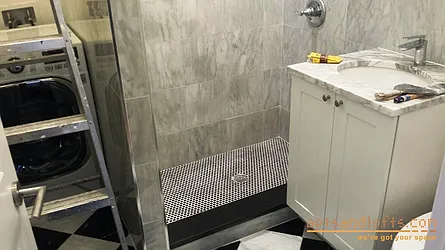 Rented by aptsandlofts.com