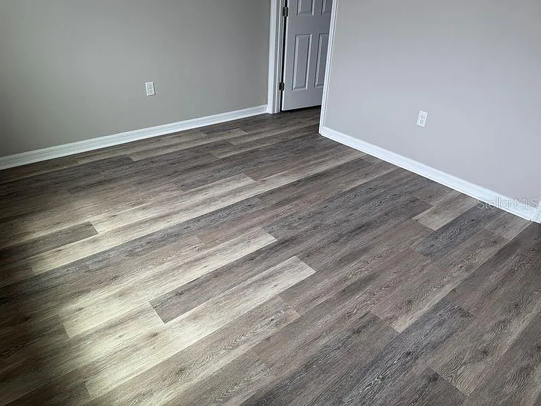 3345 Curlew Ave — Photo 6