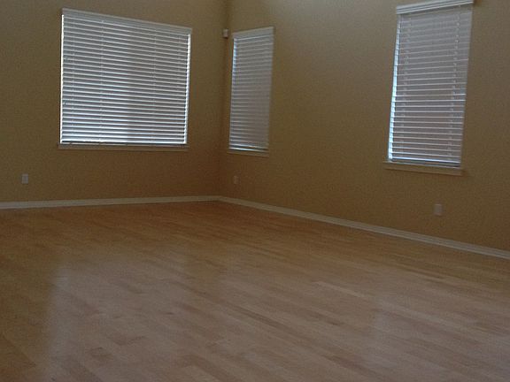3rd image of 5403 Pomegranate Ct