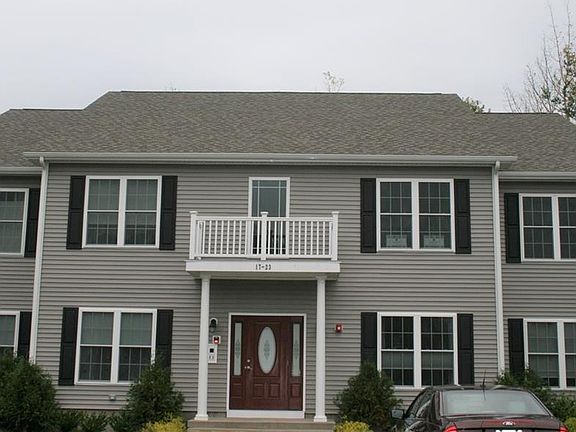 3rd image of 17 Sonya Dr #17