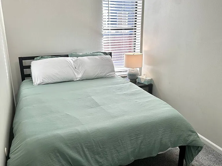 Queen Bed