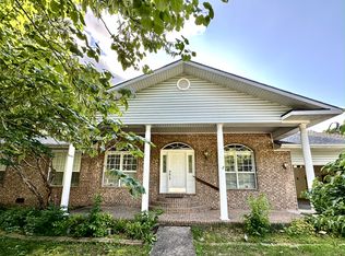 2319 N Aspen Dr, Fayetteville, AR 72703