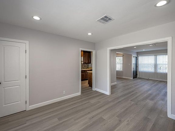 5th image of 11906 Covello St