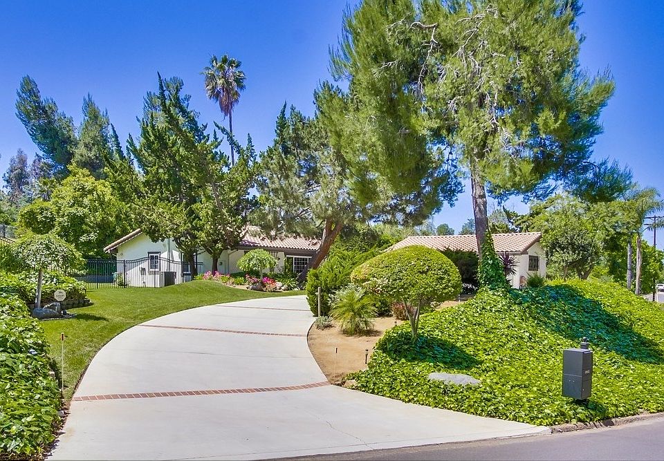 1st image of 13023 Camino Del Valle