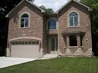 412 E Greenfield St photo 1