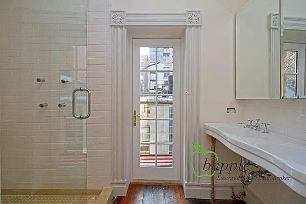 Rented by Bapple | media 20