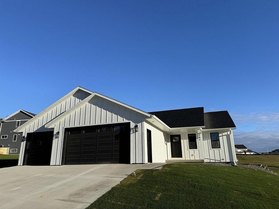 1st image of 1839 Arches DRIVE