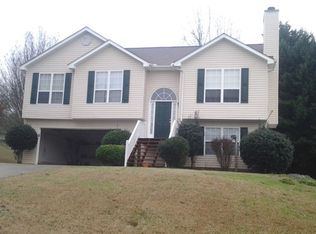 2962 Horseshoe Bnd, Gainesville, GA 30507