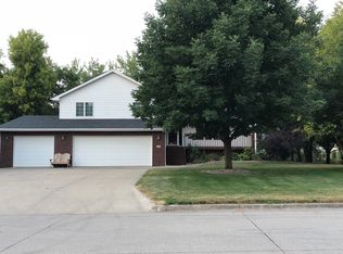 771 NE 57th Ave, Des Moines, IA 50313