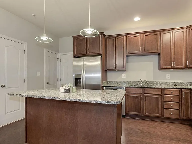 43017 Clarks Mill Ter — Photo 2