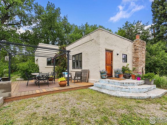 3rd image of 1304 W Prospect Rd