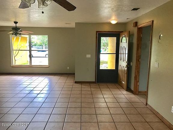 3rd image of 517 Ann Ave
