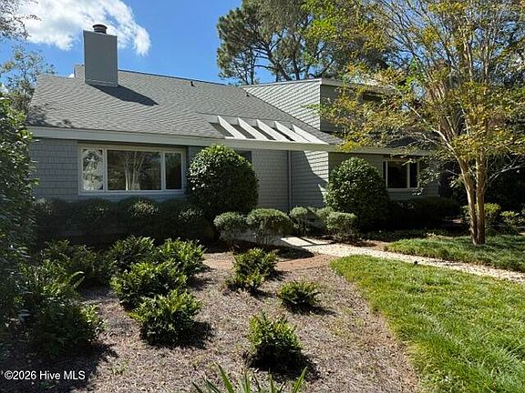 2nd image of 2830 Hydrangea Place
