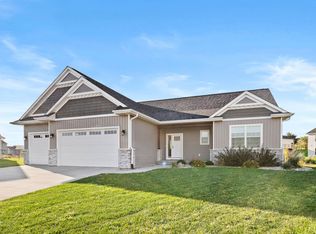 4401 Everest Cir, Ames, IA 50014