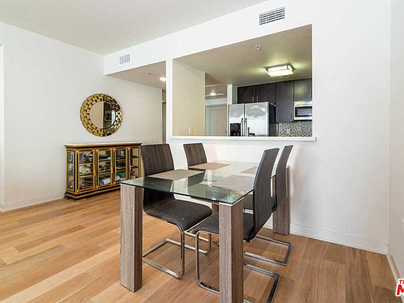 3rd image of 436 S Virgil Ave #Ph14)