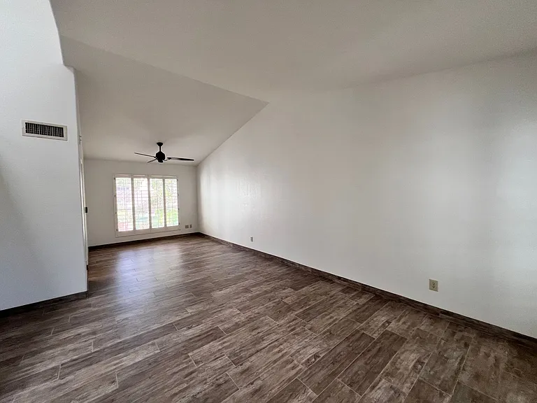 3310 E Nighthawk Way — Photo 6