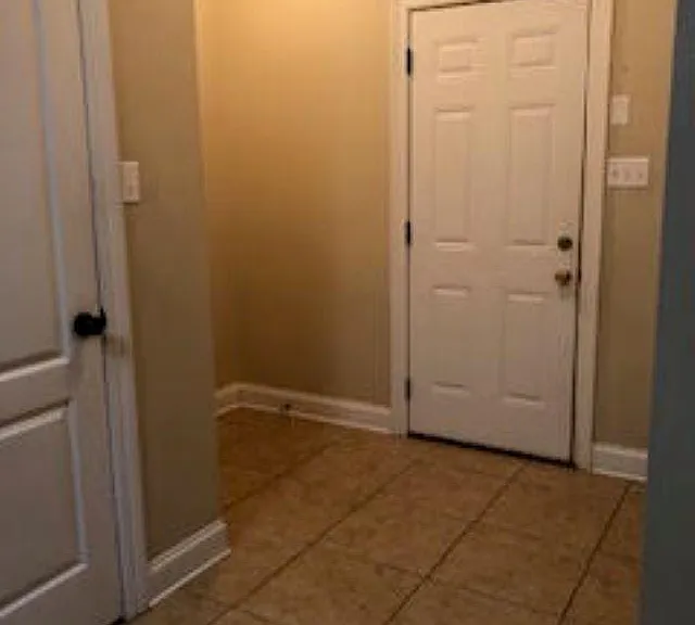25445 Black Lake Ave — Photo 5