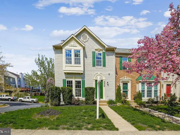 16717 Capon Tree Ln, Woodbridge, VA 22191