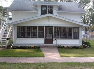1215 Clinton St APT 2, Algonac, MI 48001