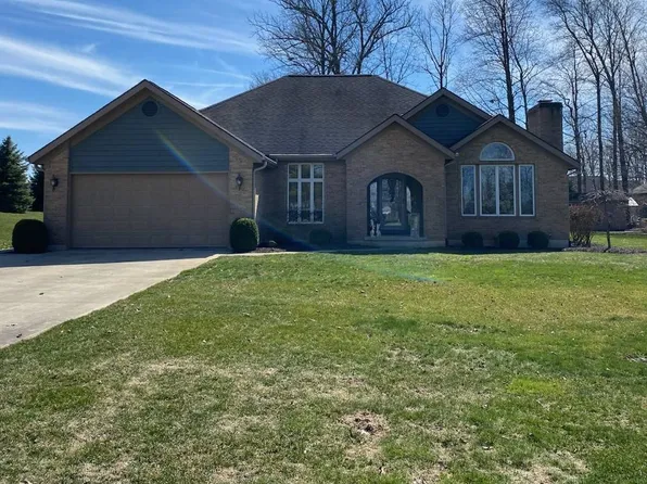 7449 Forest Ln N, New Bremen, OH 45869