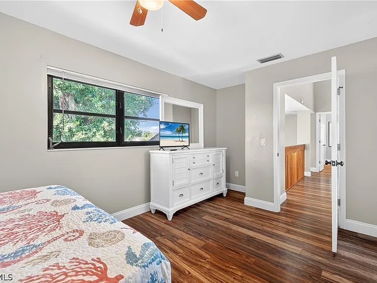 1576 Beechwood Trl — Photo 22