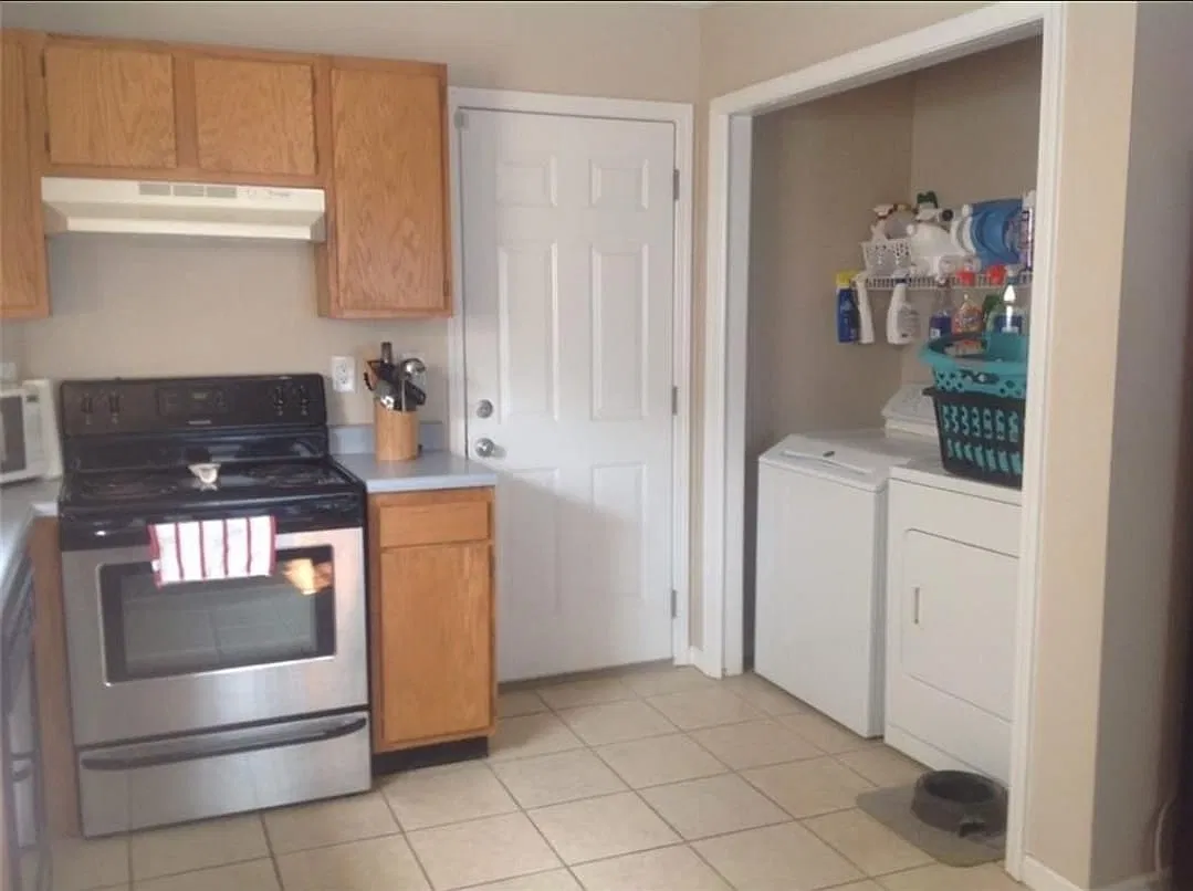3 bed, 1677 sqft, $2,200 — Photo 2