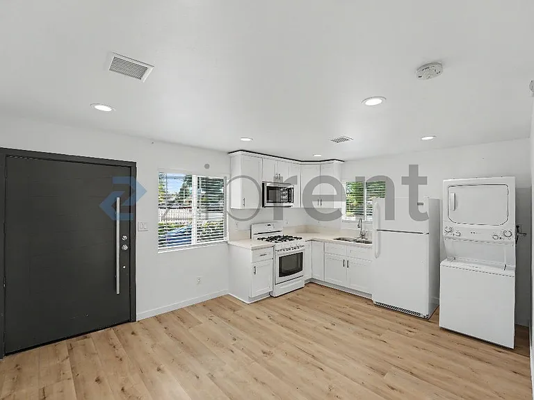 4403 Michigan Ave #A — Photo 17