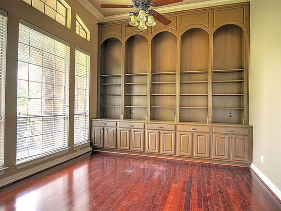 5th image of 11601 Princess Ann Ct