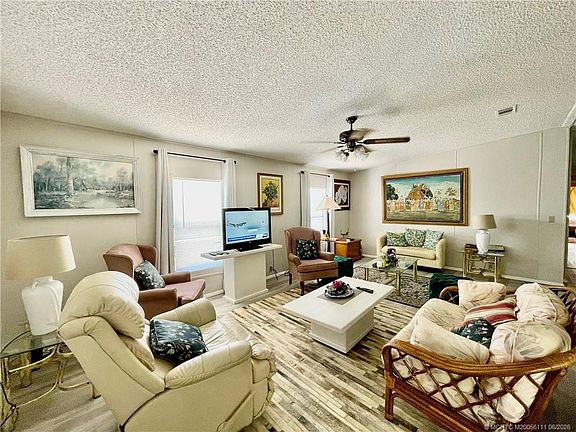 3rd image of 16528 SW Two Wood Way