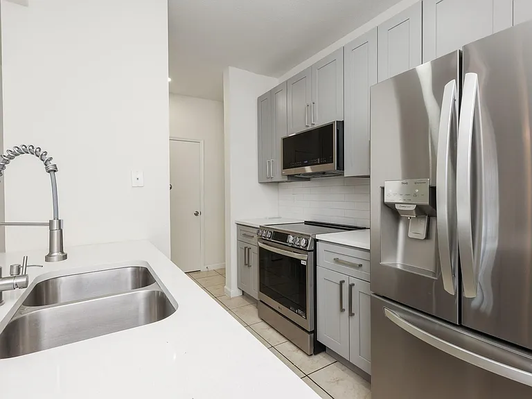 17441 Red Oak Dr #7441 — Photo 3
