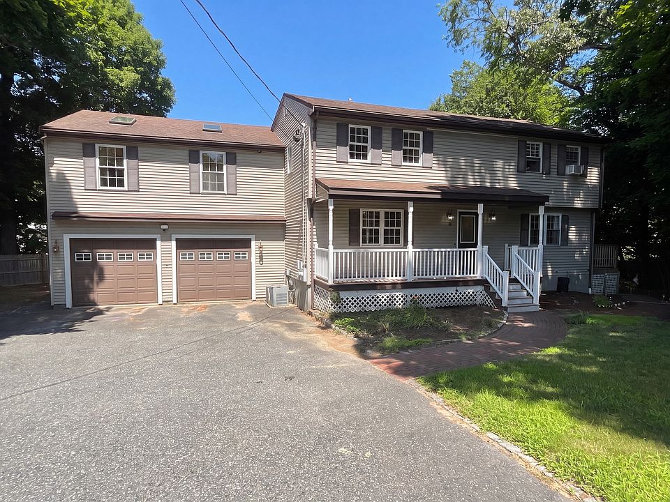 1st image of 661 Main St