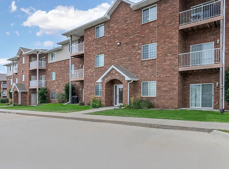 Springhill Ridge Apartments — Photo 28