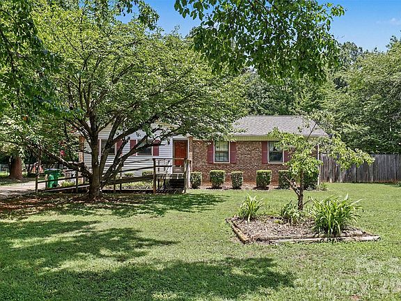 2nd image of 821 Ferrell Ave