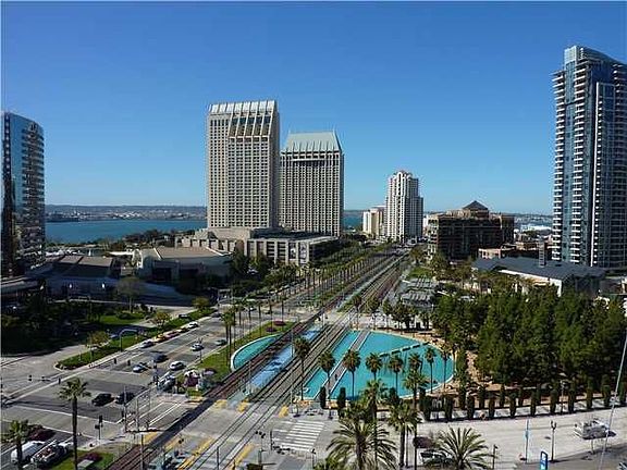 3rd image of 100 Harbor Dr Unit 1504