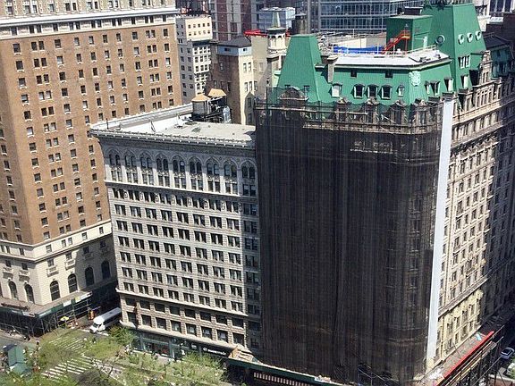 5th image of 885 6th Ave APT 25B
