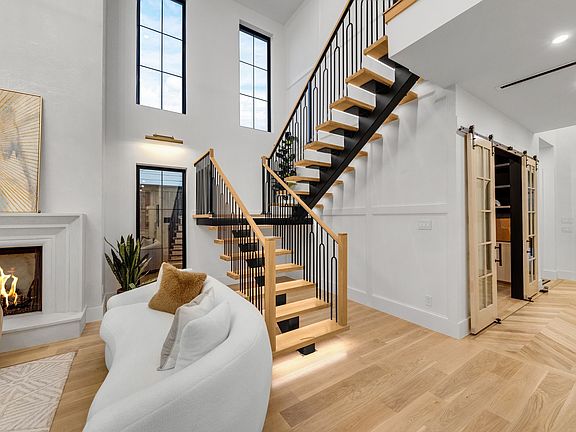 5th image of 7406 Morton St