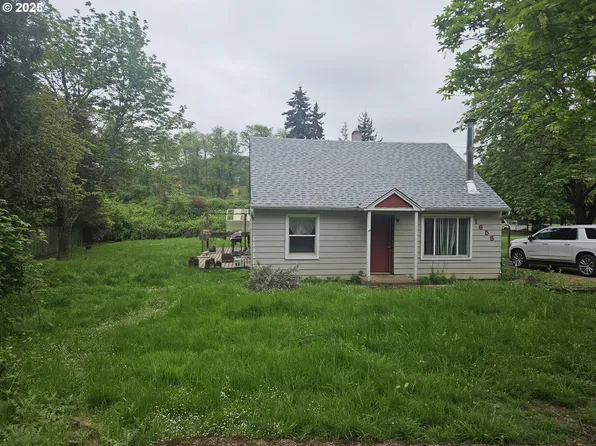 1658 SE Deer Creek Dr, Roseburg, OR 97470