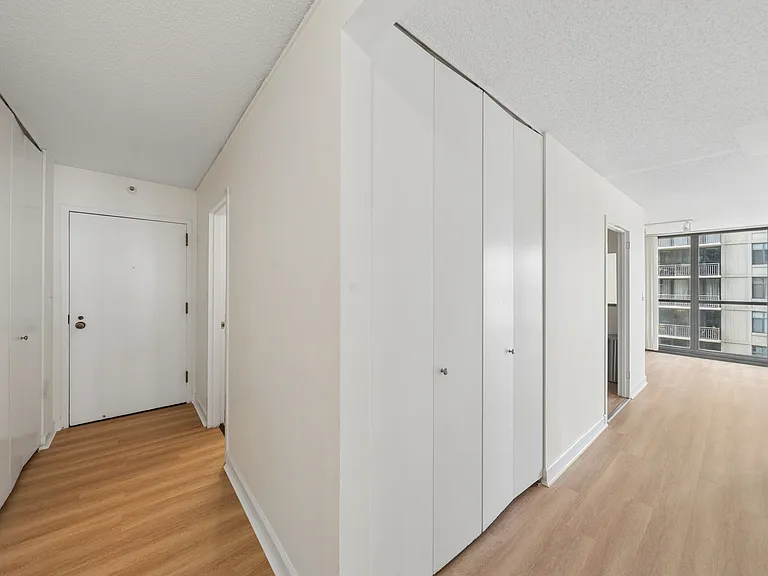 10 E Ontario St #2008 — Photo 8
