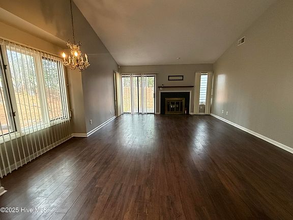 2nd image of 1804 Sherbrooke Circle