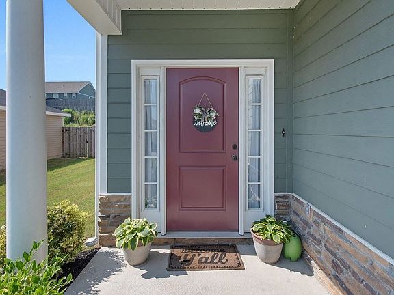 4th image of 7053 Summerton Dr